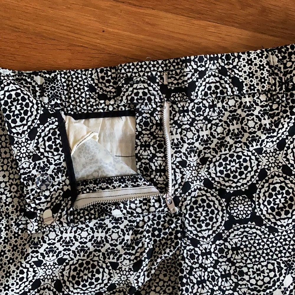 Patterned shorts - Picture 3 of 3